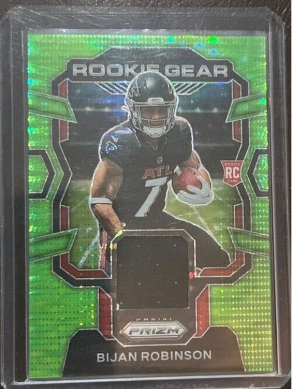 Bijan Robinson 2023 Panini Prizm Rookie Gear #6 Neon Green Pulsar Patch RC